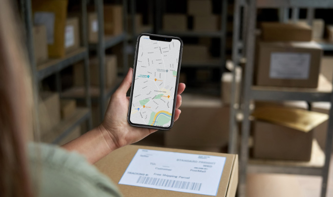Customer tracking shipment on mobile phone